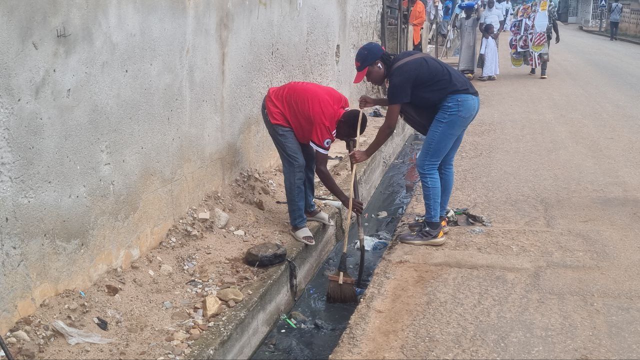 photo 2025 04 10 04 02 45